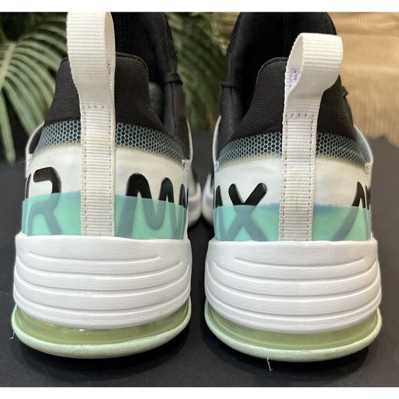 Nike Air‎ Max Bella TR 3 Women's Size Black/White Running Shoes (CJ0842-003) W8 - Picture 6 of 9